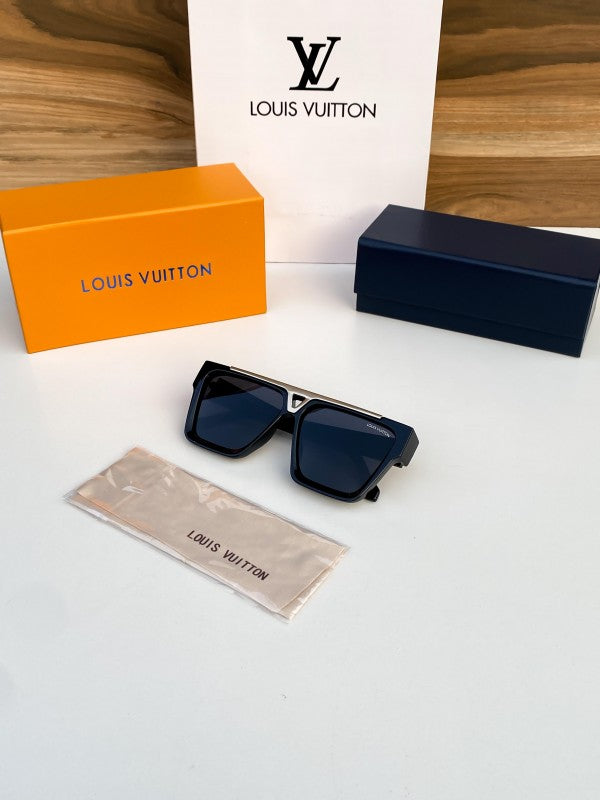 Louis_Vuitton 1502 Black Gold