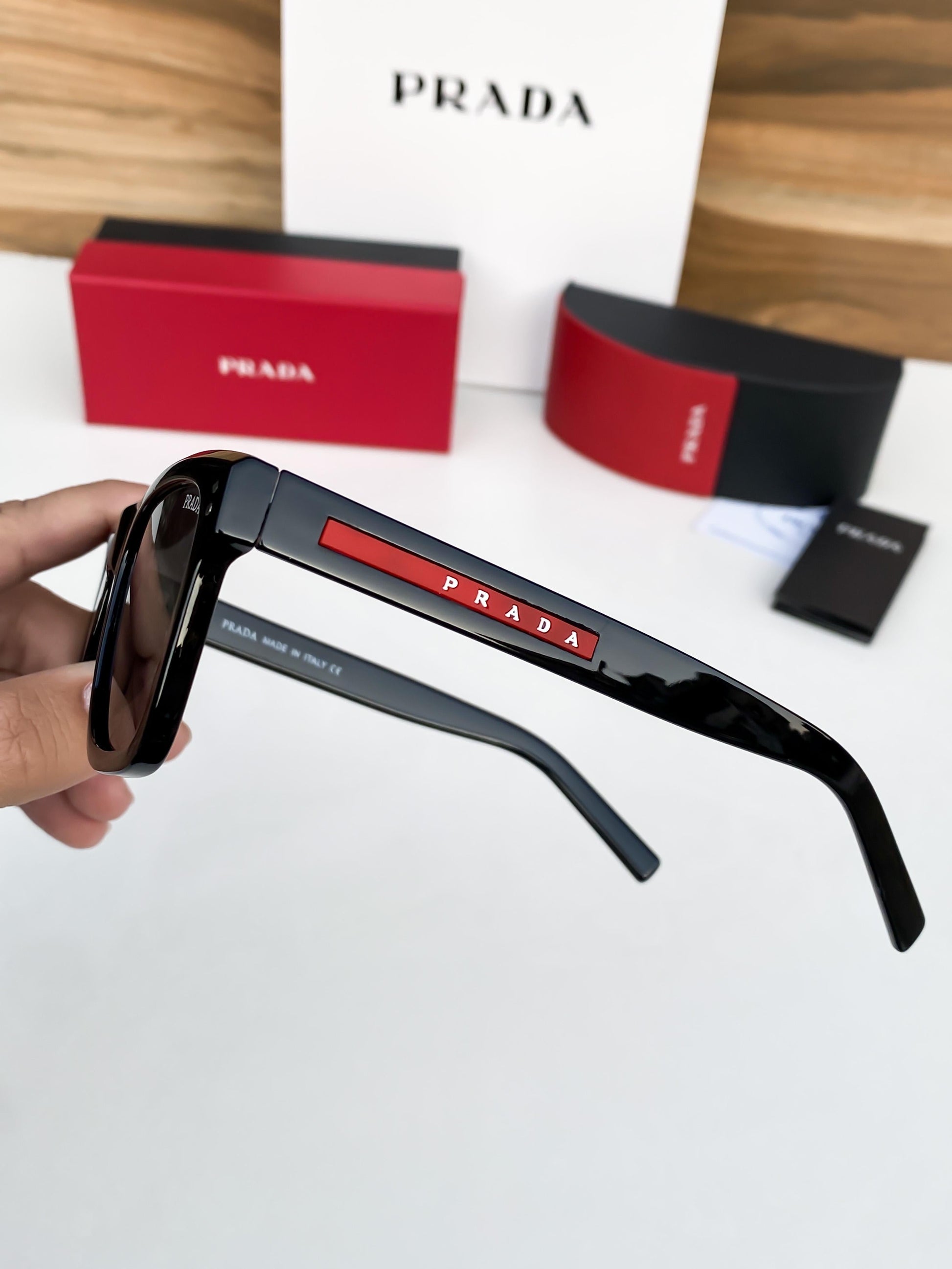 Prad-a 3835 Black