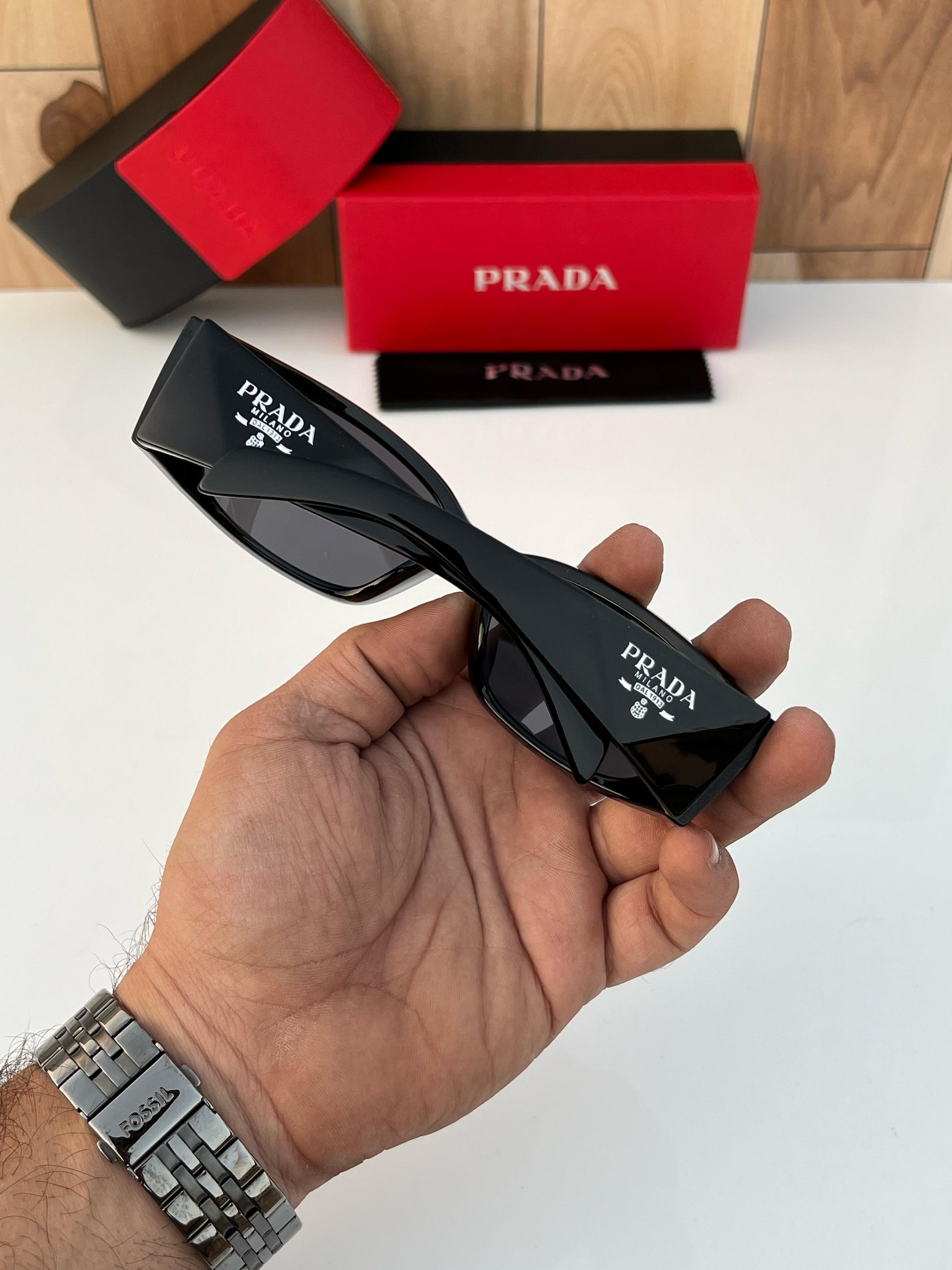Pra/da with brand box kit unisex model