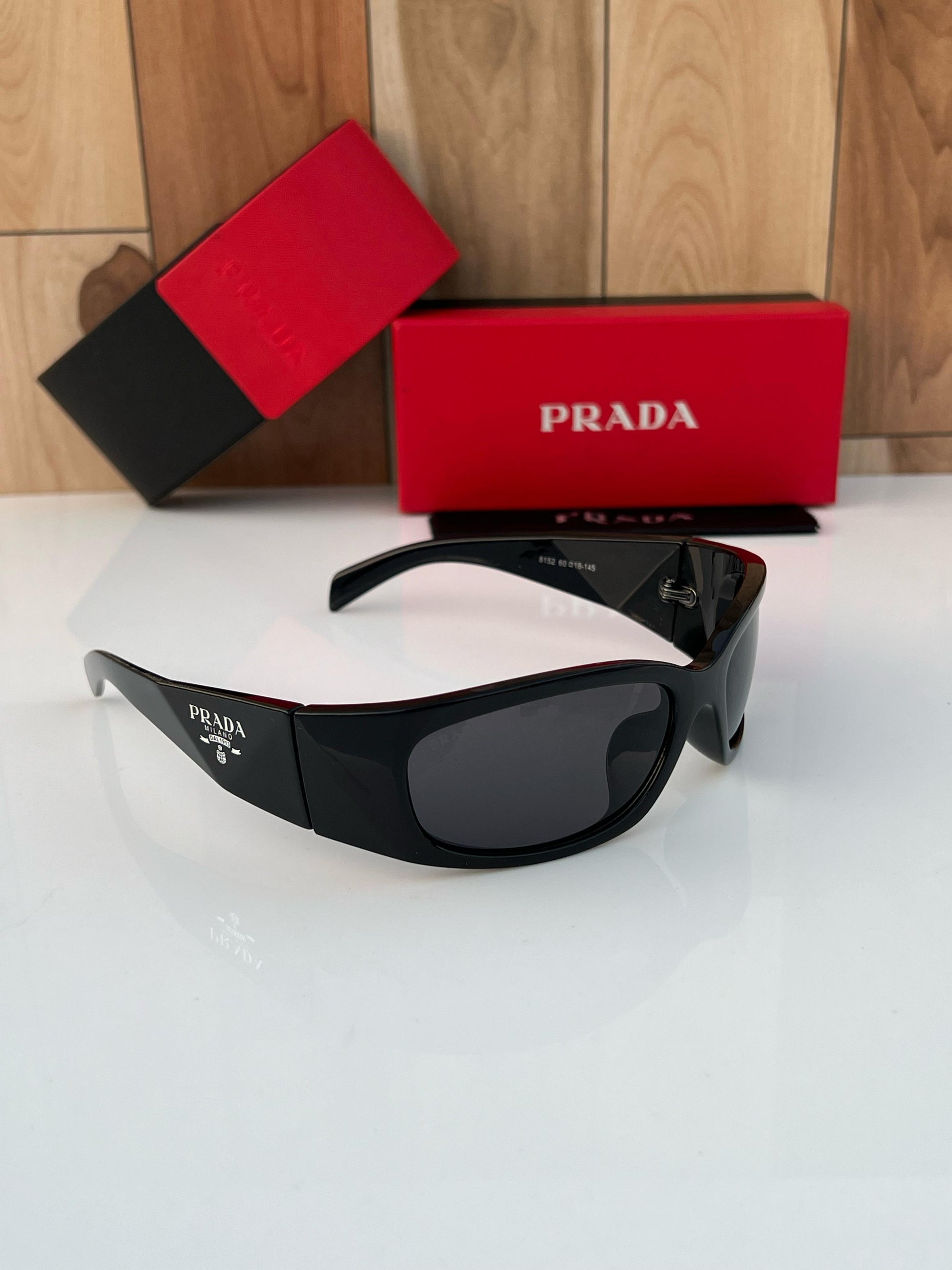 Pra/da with brand box kit unisex model