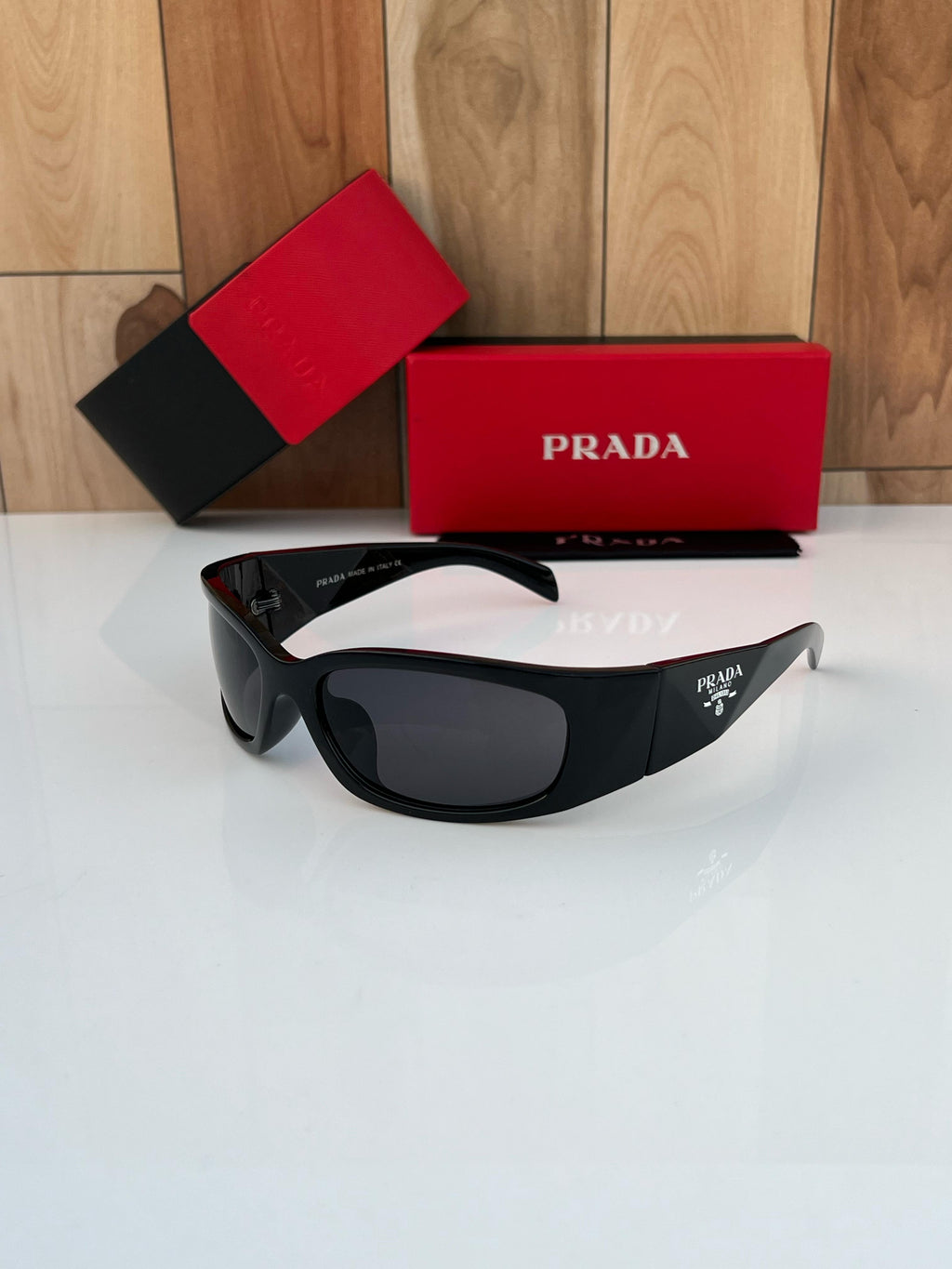 Pra/da with brand box kit unisex model