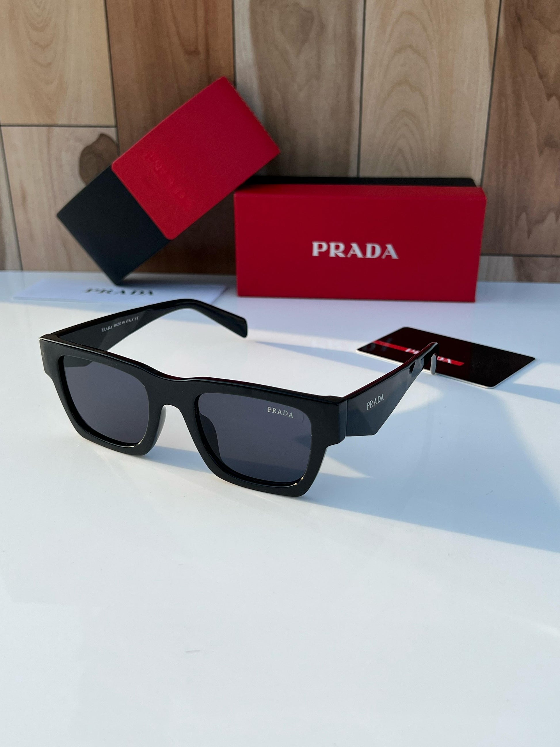 Pra/da milano with brand kit unisex