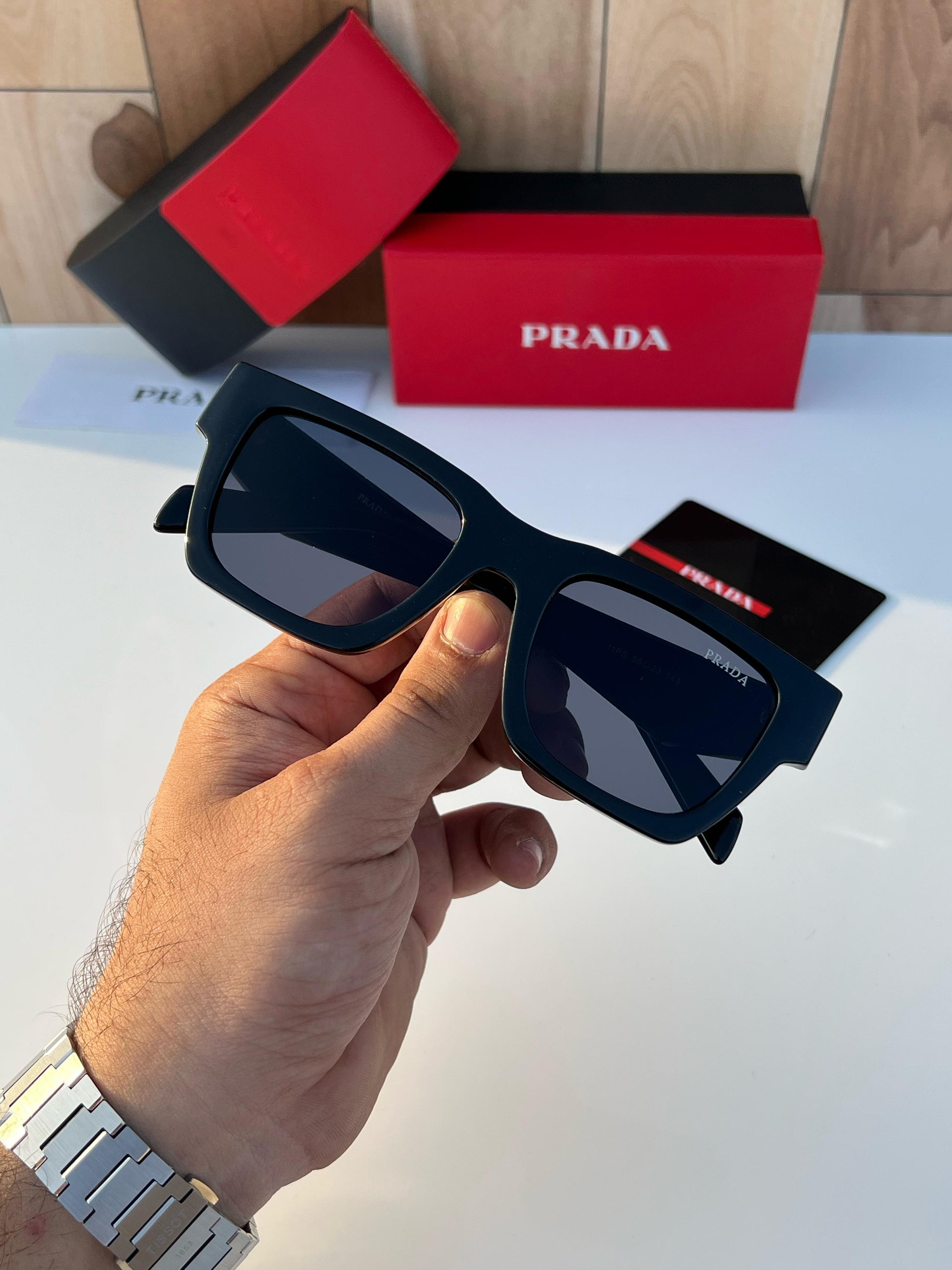 Pra/da milano with brand kit unisex