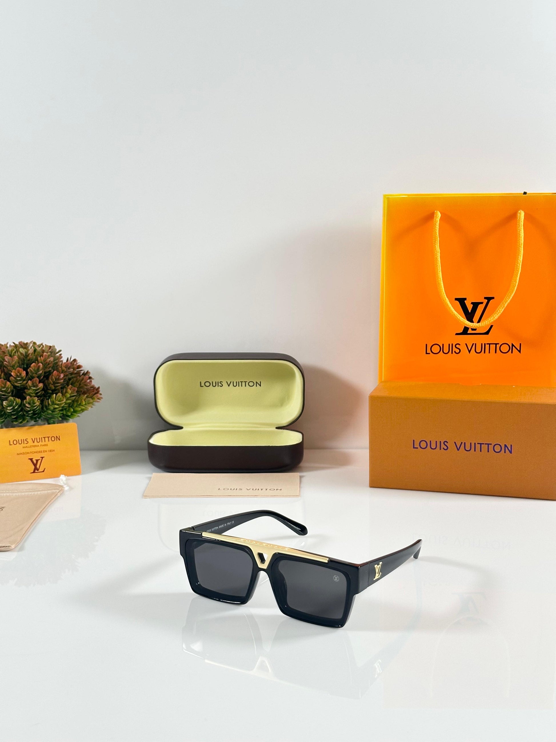 Lv with kit medium size unisex sunglass